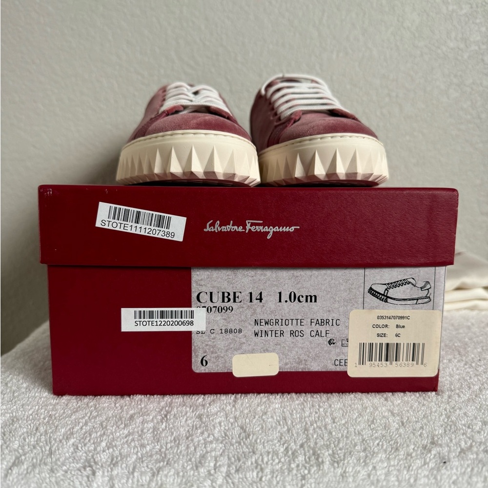 $685 NEW Salvatore Ferragamo Womens Cube Sneakers Pink Red Velvet Luxe size 6 - Picture 4 of 8